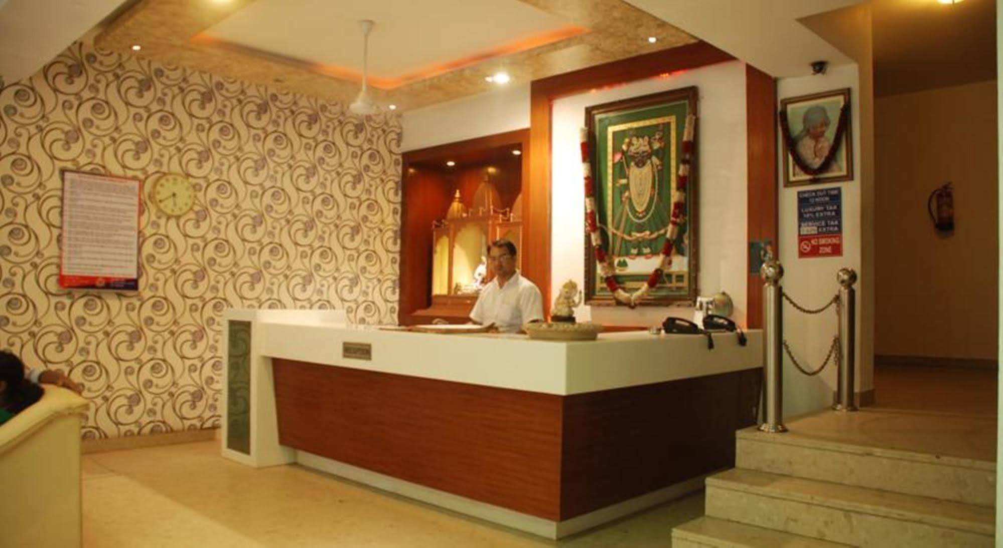 Hotel Baba Inn-By Rcg Hotels New Delhi Exterior photo