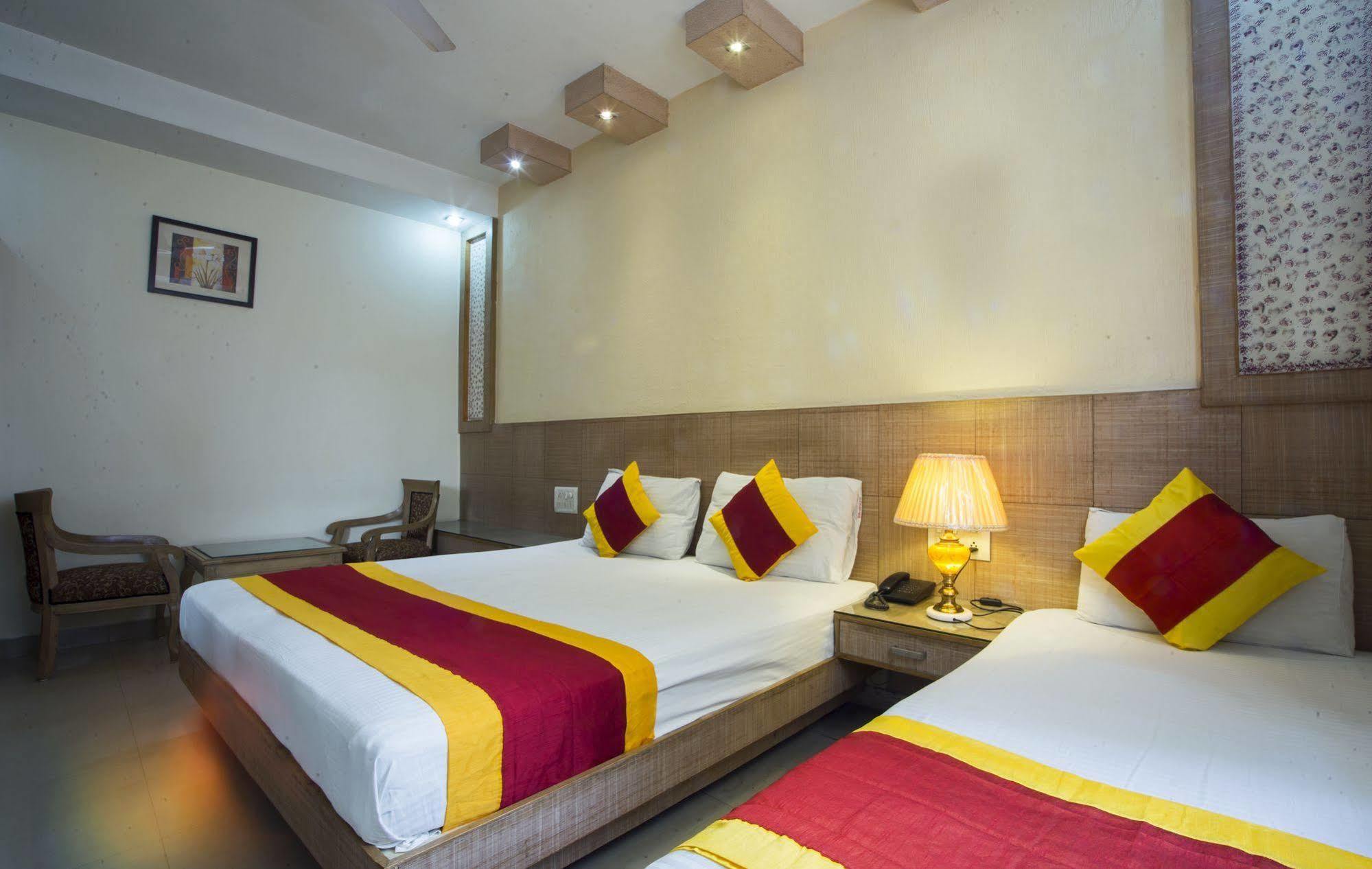 Hotel Baba Inn-By Rcg Hotels New Delhi Exterior photo