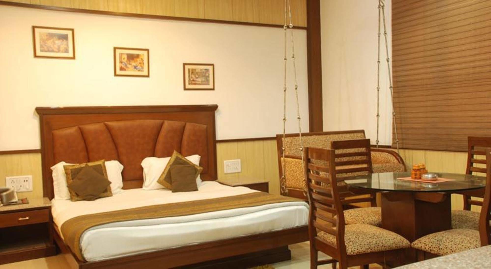 Hotel Baba Inn-By Rcg Hotels New Delhi Exterior photo