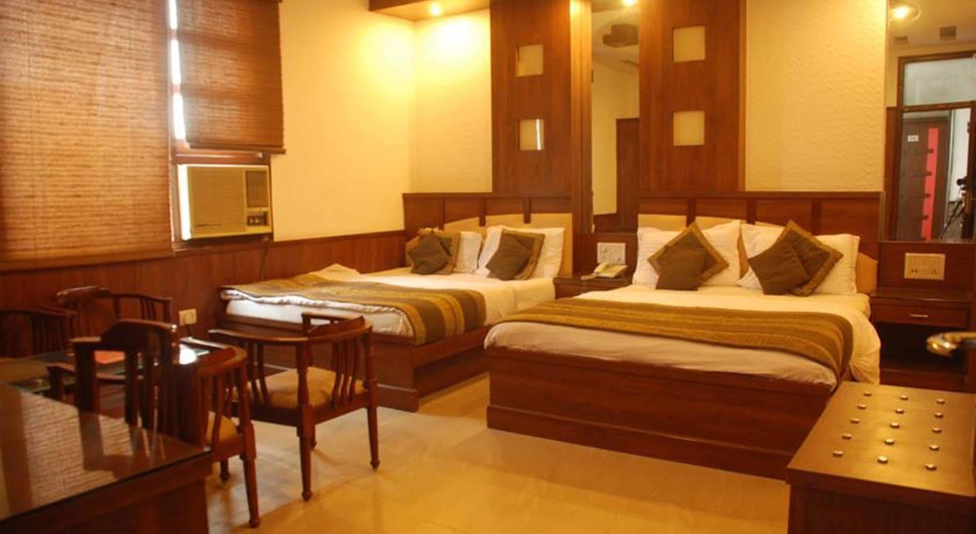 Hotel Baba Inn-By Rcg Hotels New Delhi Exterior photo